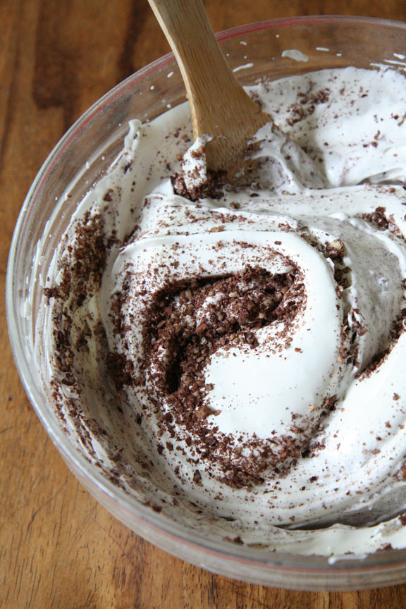 a Meringue en neute in mengbak IMG_2872 Small